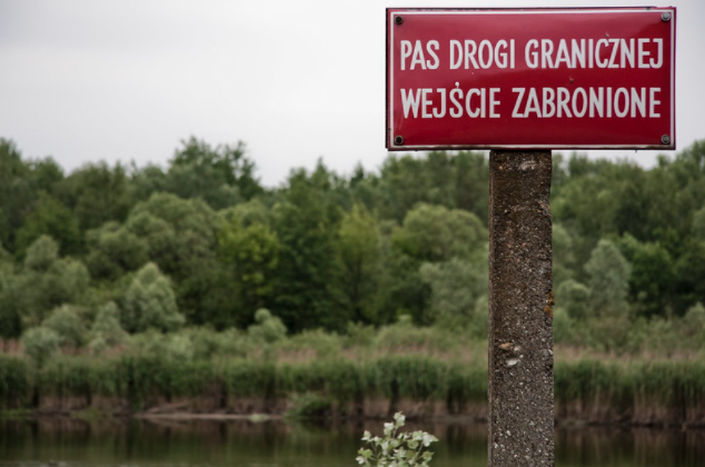 La Pologne se ferme, la crise humanitaire à la frontière s’intensifie - Vues d'Europe