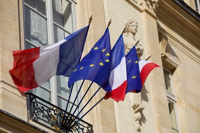 Présidence française de l’Union européenne : les priorités en matière d’asile et migration dévoilées - Vues d'Europe