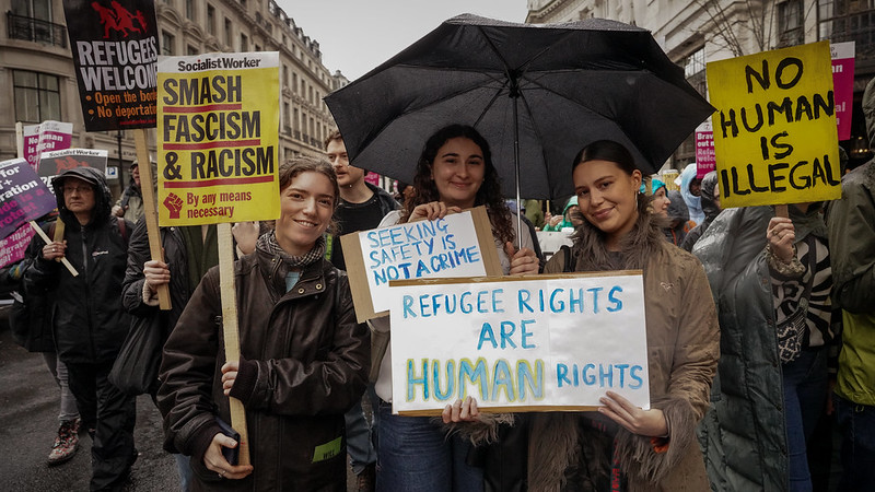 Royaume-Uni : un nouveau projet de loi piétine le droit d’asile - Vues d'Europe