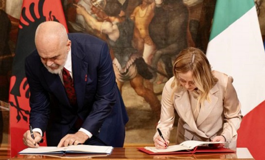 Accord Italie-Albanie : vers une réduction des garanties des demandeurs d’asile - Vues d'Europe