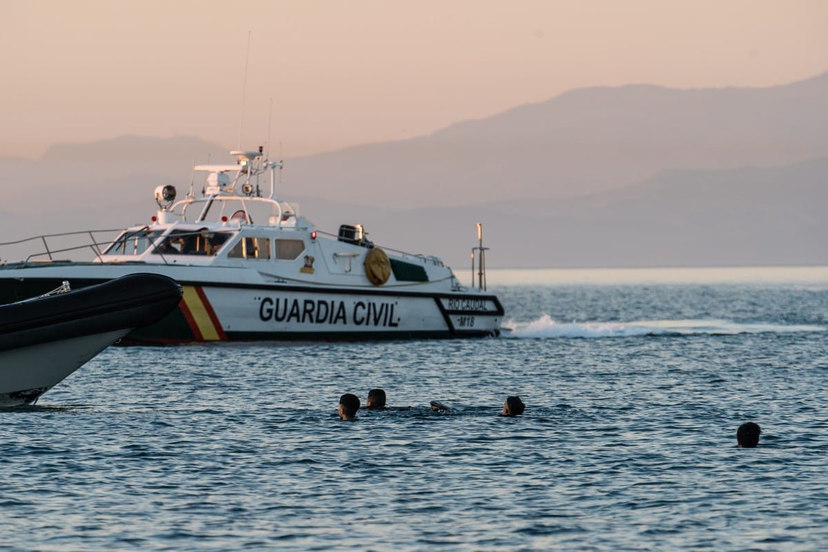 Ceuta : panique médiatique, abandon politique - Vues d'Europe
